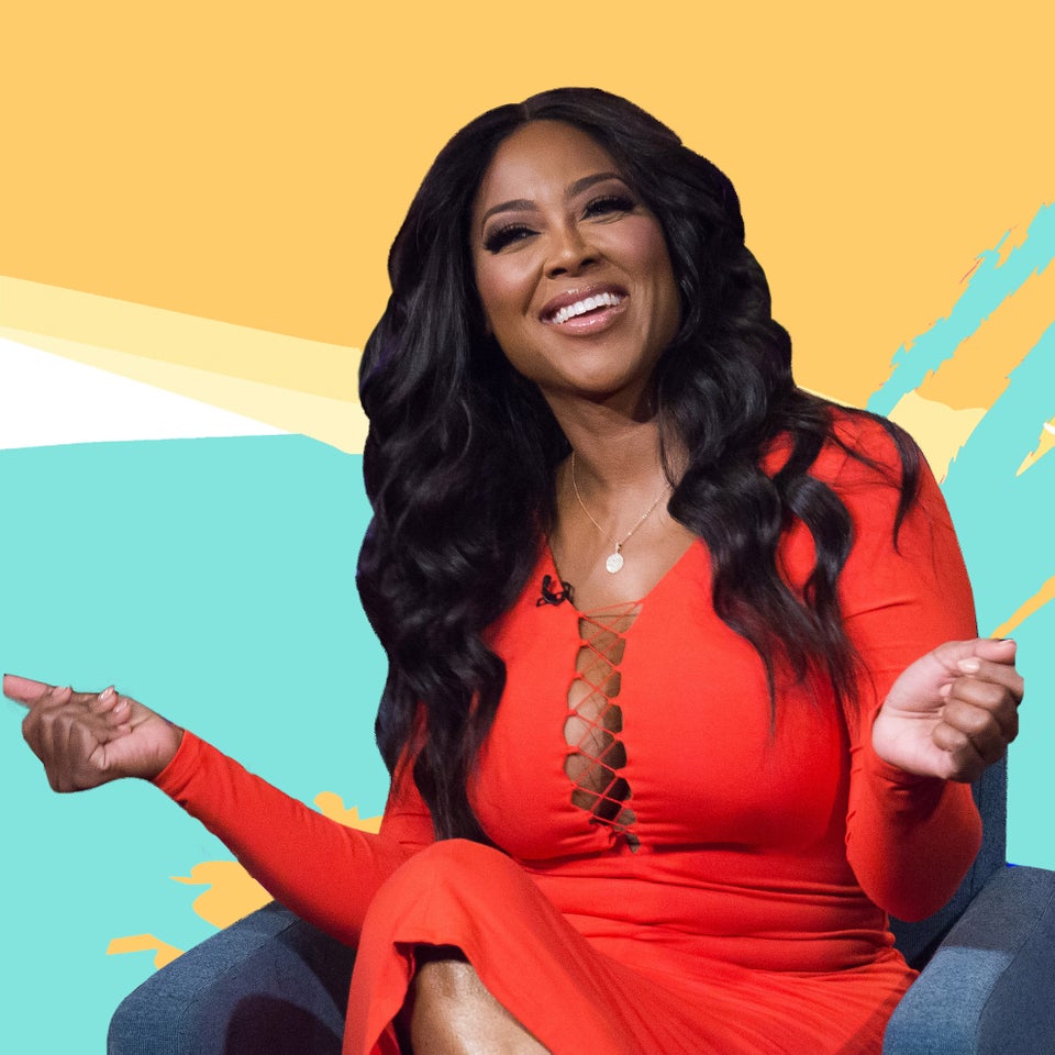 The Quick Read: Fans Believe Kenya Moore Has Lost Her Peach After Cryptic Tweet From Kim Zolciak-Biermann